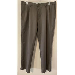 Haggar Mens 38x31 Grayish Green Dress Pants With Pockets And Belt Loops! A1832